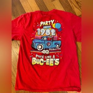 Buc-ees 40th Anniversary Party Like Its 1982 Adult T Shirt Size Medium Chest 39”